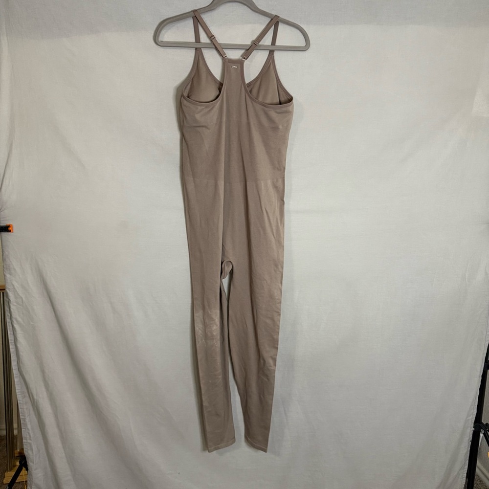 Victoria Secret Pink Active Seamless Jumpsuit. - Picture 6 of 13